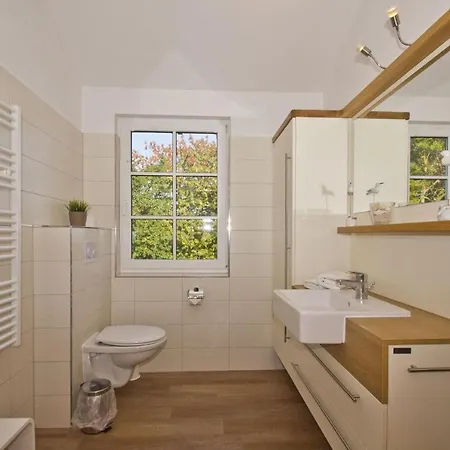 Apartment Mit Balkon: Ahoi Erlebnisbad Access & Sea View In Sellin *